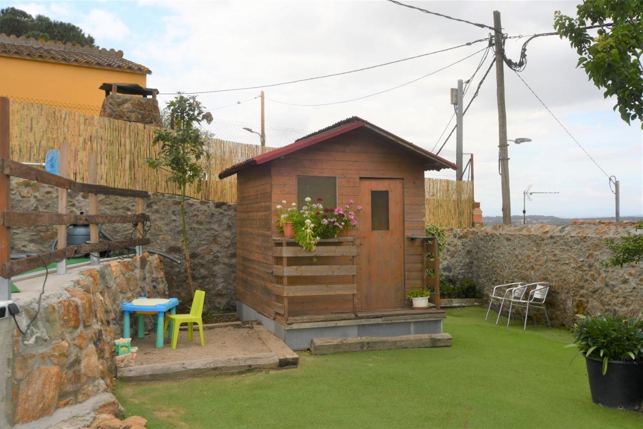 Casa Sara Villa Vilajuiga Екстериор снимка